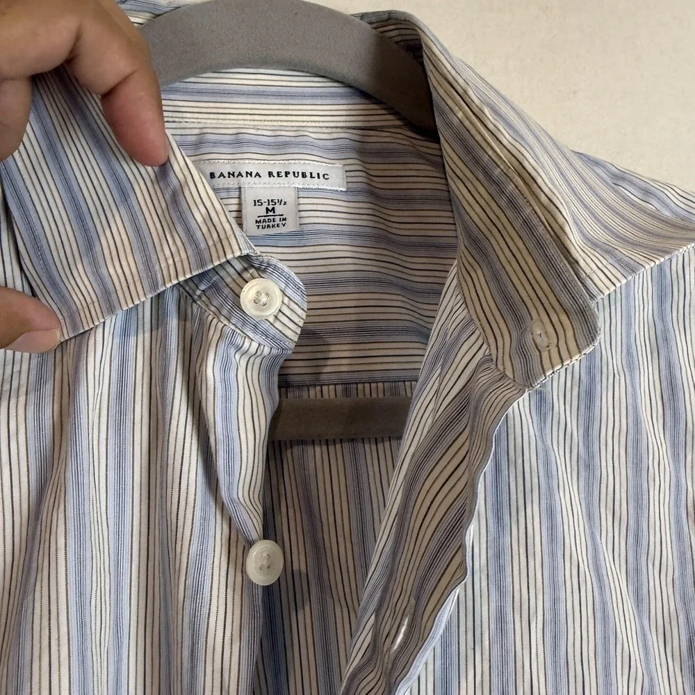 Banana Republic brand banana